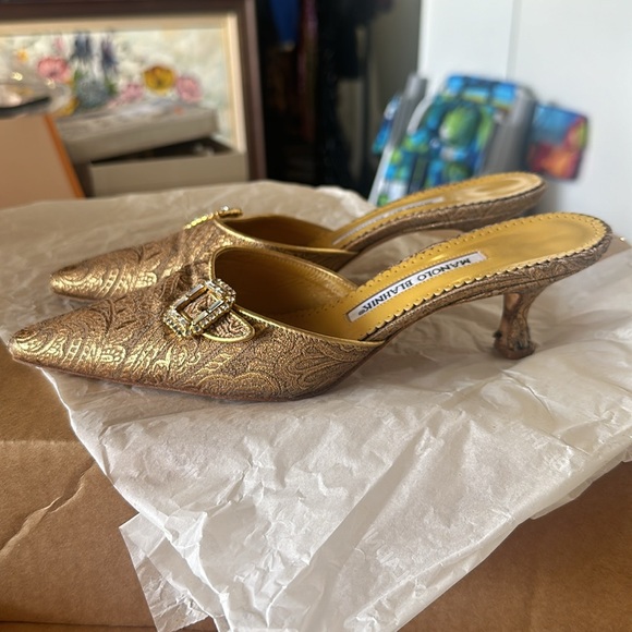 Manolo Blahnik Heels - Picture 5 of 9